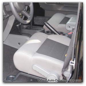 How to clean car upholstery: easy tips for profesional results!